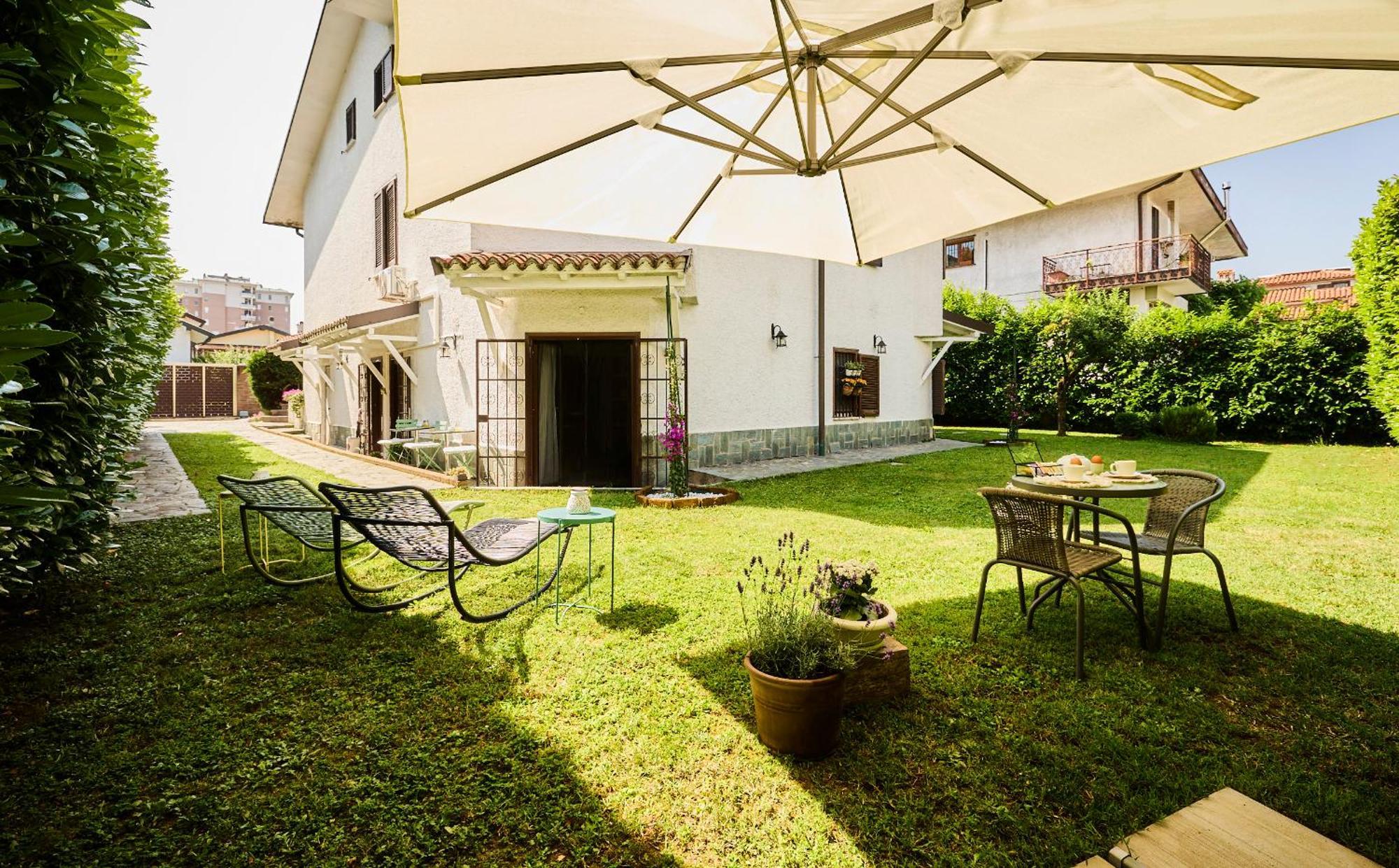 The Peaceful Apartament Close To Milan Trezzano Sul Naviglio Esterno foto