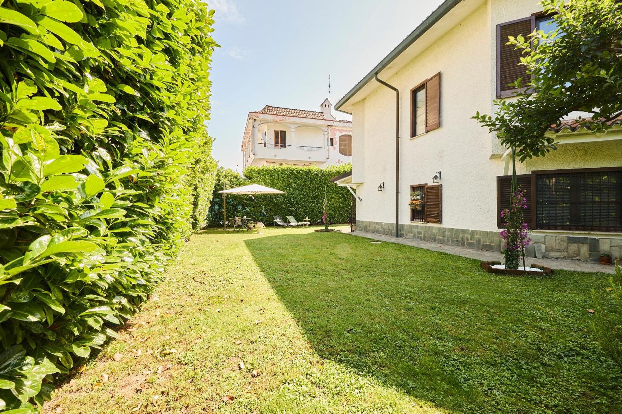 The Peaceful Apartament Close To Milan Trezzano Sul Naviglio Esterno foto